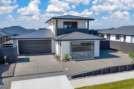 Photo of property in 38 Te Hurunui Drive, Pegasus, 7612
