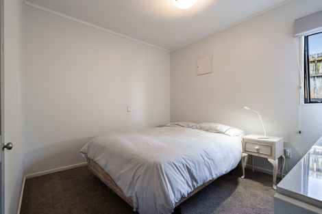 Photo of property in 121 Astley Avenue, New Lynn, Auckland, 0600