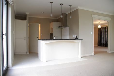 Photo of property in 12 Bishopsworth Way, Huntington, Hamilton, 3210