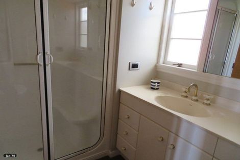 Photo of property in 16a Clifton Road, Hauraki, Auckland, 0622