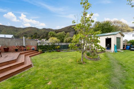 Photo of property in 22 Burnside Street, Waterloo, Lower Hutt, 5011