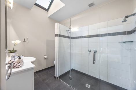 Photo of property in 15 Rochford Place, Bryndwr, Christchurch, 8052