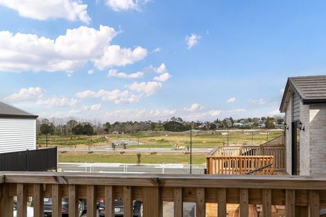 Photo of property in 39 Farranfore Road, Opaheke, Papakura, 2113