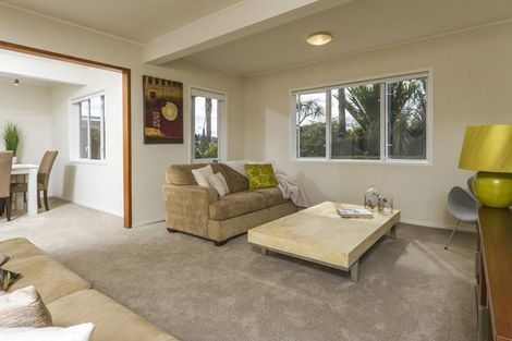 Photo of property in 38 Catalina Crescent, Forrest Hill, Auckland, 0620