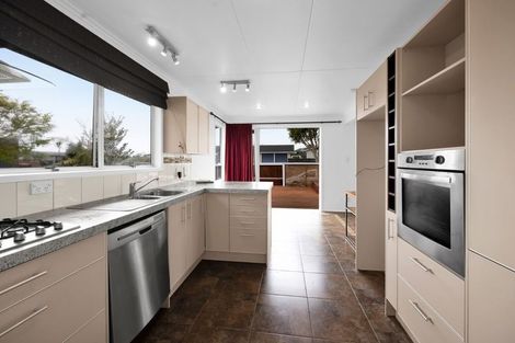 Photo of property in 3 Gardenia Avenue, Bell Block, New Plymouth, 4312