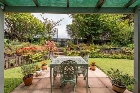 Photo of property in 17a Coates Street, Tawa, Wellington, 5028