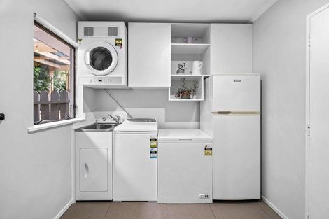 Photo of property in 1/3 Beaumaris Way, Conifer Grove, Takanini, 2112