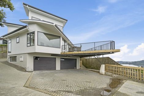 Photo of property in 4 Robieson Lane, Roseneath, Wellington, 6011