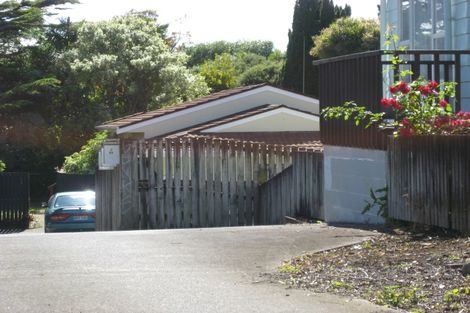 Photo of property in 23 Chipping Dale, Mangere Bridge, Auckland, 2022