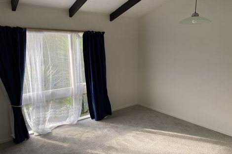 Photo of property in 2/6 Bond Crescent, Forrest Hill, Auckland, 0620