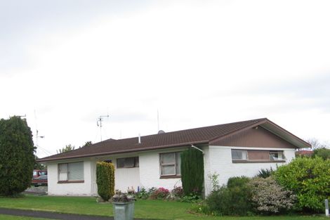 Photo of property in 33 Smiths Road, Matua, Tauranga, 3110
