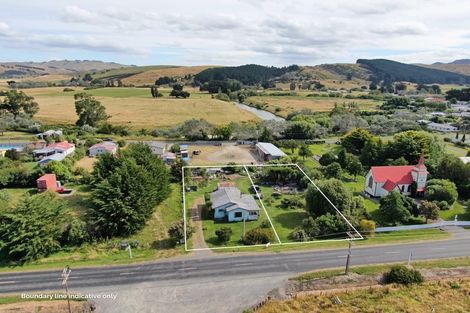 Photo of property in 38 Dundas Street, Porangahau, 4293
