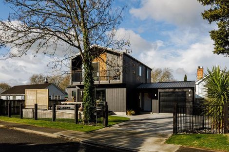 Photo of property in 11 Elizabeth Street, Cambridge, 3434