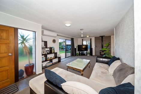 Photo of property in 57 Kaipikari Road, Urenui, 4375