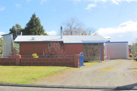 Photo of property in 24 Oruatua Avenue, Tauranga Taupo, Turangi, 3382