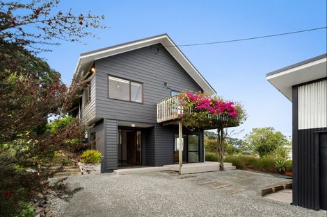 Photo of property in 29 Grand View Road, Leigh, 0985