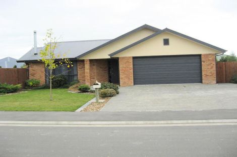 Photo of property in 18 Campion Place, Rolleston, 7614