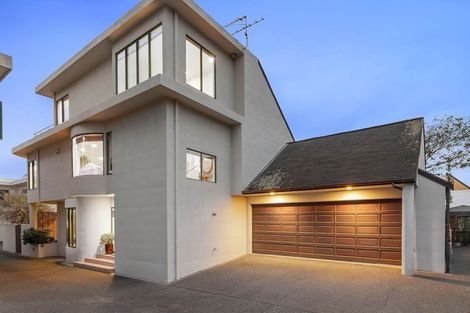 Photo of property in 3/43 The Parade, Bucklands Beach, Auckland, 2012