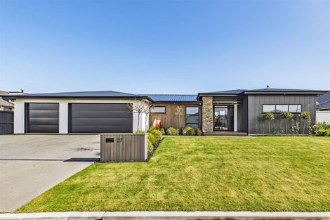 Photo of property in 27 Candlesticks Crescent, Lincoln, 7608