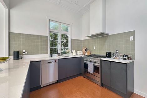 Photo of property in 71 Mcintyre Road, Mangere Bridge, Auckland, 2022