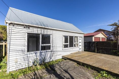 Photo of property in 8 Bass Street, Woolston, Christchurch, 8062