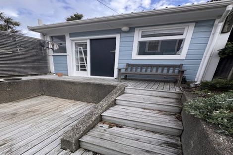 Photo of property in 64 Elizabeth Street, Mount Victoria, Wellington, 6011