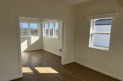 Photo of property in 61 Oakdale Road, Mount Roskill, Auckland, 1041