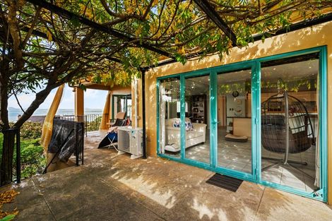 Photo of property in 22 Marguerita Place, West Harbour, Auckland, 0618