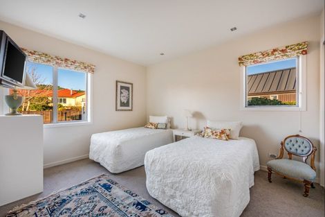 Photo of property in 15 Valley Crescent, Wanaka, 9305