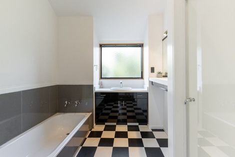 Photo of property in 73 Kopanga Road, Havelock North, 4130