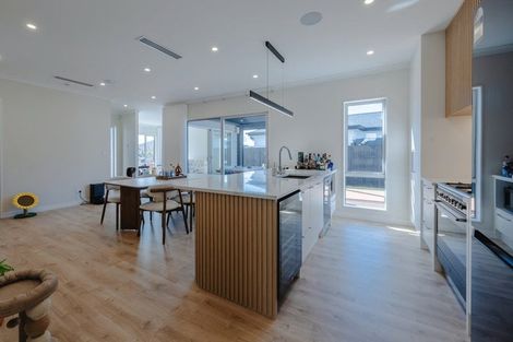 Photo of property in 34 Tipu Crescent, Wainui, 0932