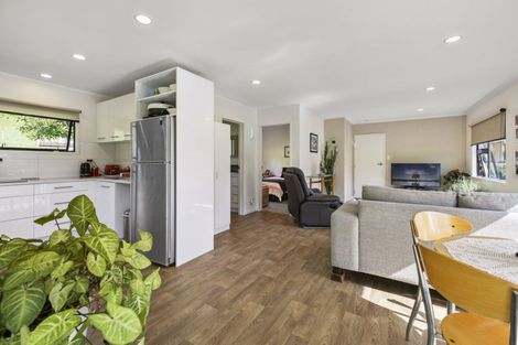 Photo of property in 82a Taniwha Place, Bethlehem, Tauranga, 3176