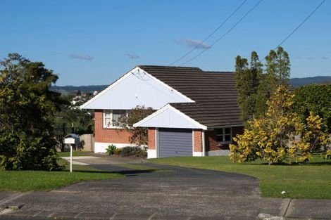 Photo of property in 51 Litten Road, Cockle Bay, Auckland, 2014