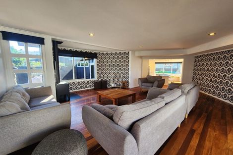 Photo of property in 1223 Papamoa Beach Road, Papamoa Beach, Papamoa, 3118