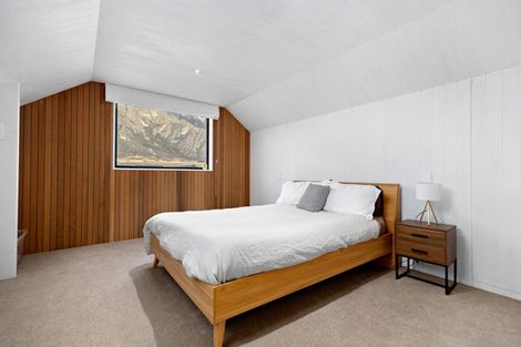 Photo of property in 8 Bale Road, Jacks Point, 9371