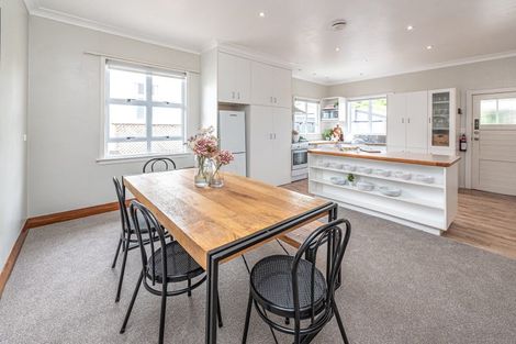 Photo of property in 17 Plunket Street, Durie Hill, Whanganui, 4500