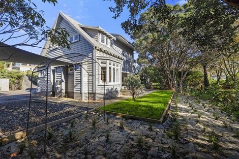 Photo of property in 18a Annandale Street, Lynmouth, New Plymouth, 4310