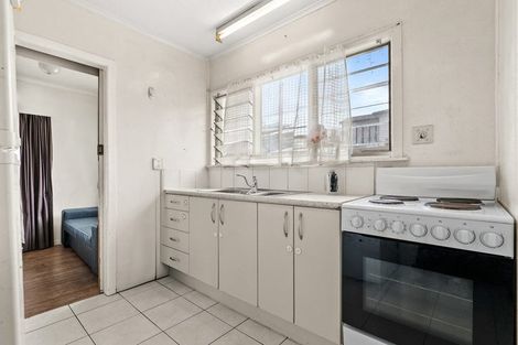 Photo of property in 22 Elizabeth Avenue, Papatoetoe, Auckland, 2025