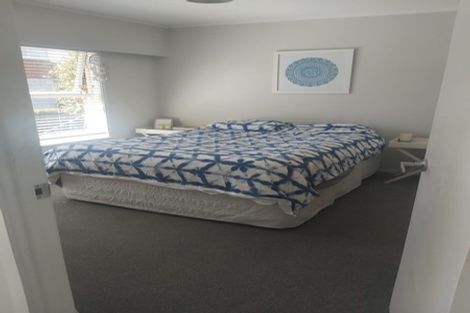 Photo of property in 2/766 Beach Road, Browns Bay, Auckland, 0630