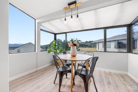 Photo of property in 12 Roman Close, Silverstream, Upper Hutt, 5019