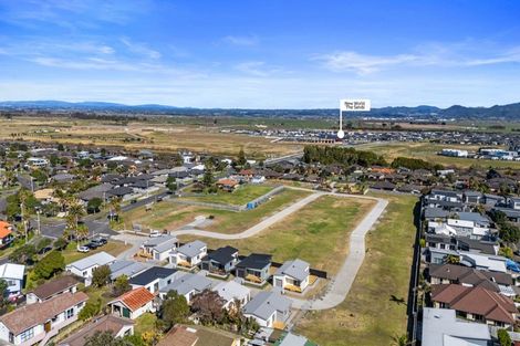 Photo of property in 63 Riley Crescent, Papamoa Beach, 3118