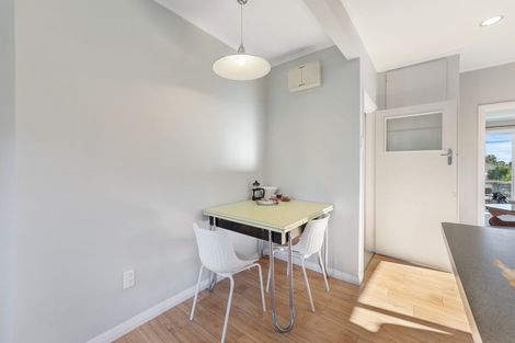 Photo of property in 411 Carrington Street, Upper Vogeltown, New Plymouth, 4310