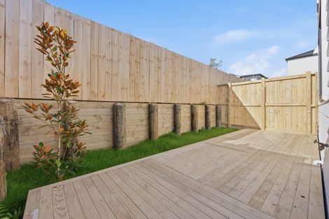 Photo of property in 3 Gill Avenue, Te Atatu Peninsula, Auckland, 0610