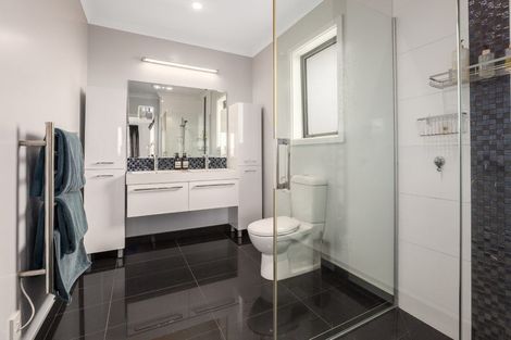 Photo of property in 10 Wangapeka Way, Aotea, Porirua, 5024