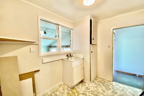 Photo of property in 14 Hillcrest Grove, Hillpark, Auckland, 2102