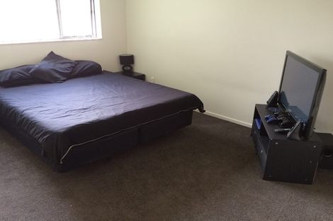 Photo of property in 178 Keri Vista Rise, Papakura, 2110