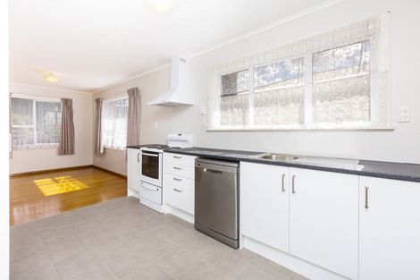 Photo of property in 11 Courtenay Road, Heretaunga, Upper Hutt, 5018