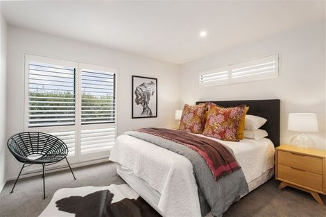 Photo of property in 35 Hawkesbury Avenue, St Albans, Christchurch, 8014