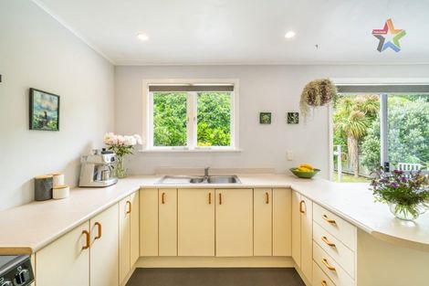 Photo of property in 59 Oroua Street, Eastbourne, Lower Hutt, 5013