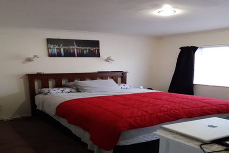 Photo of property in 3/66 Kawaha Point Road, Kawaha Point, Rotorua, 3010